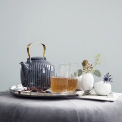 Khler Hammershi, Tekande, Hvid og messing